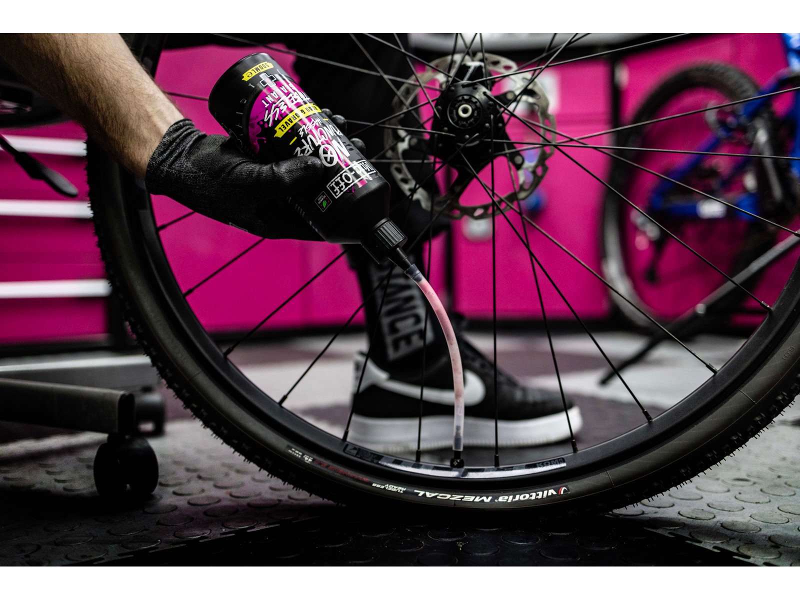 Muc-Off Road & Gravel Tubeless Sealant, 500 ml