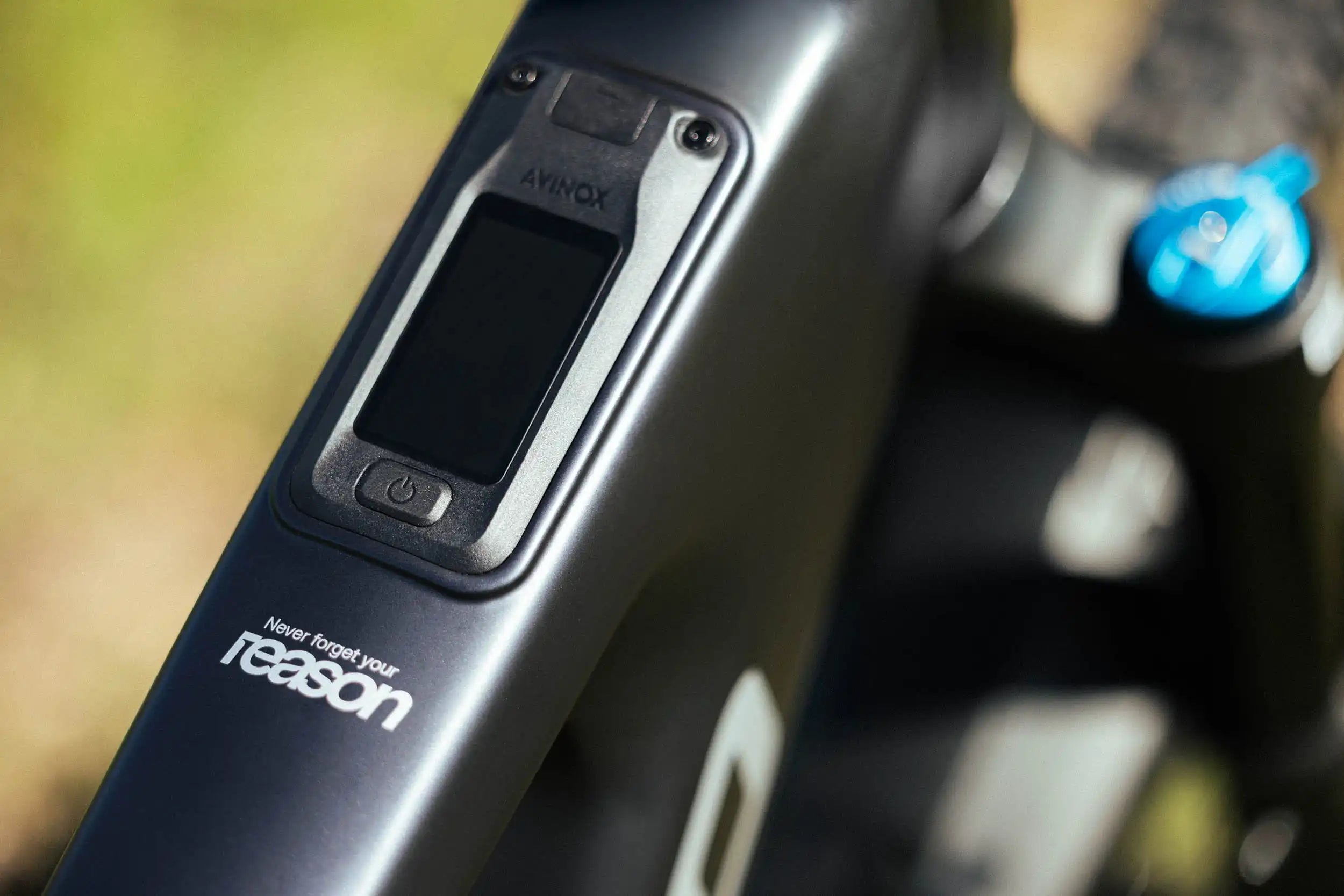Megamo REASON AIR AL 05 Black M - 2027