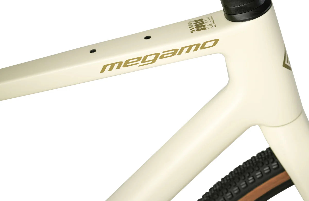 Megamo West 10 - 2026 Small