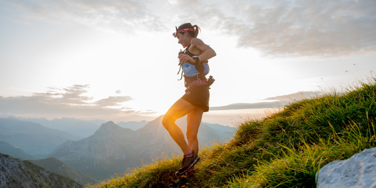 Women, Triathlon, Mountain, Running, Drinking, Chews